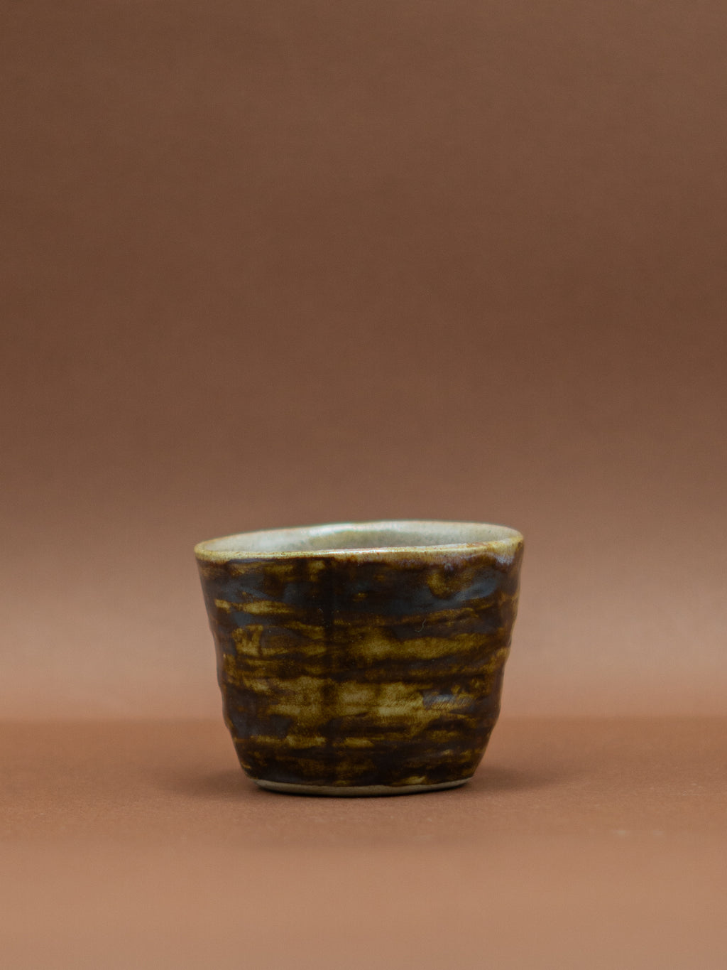 Taza espresso marron manchas- Pájaro Loco