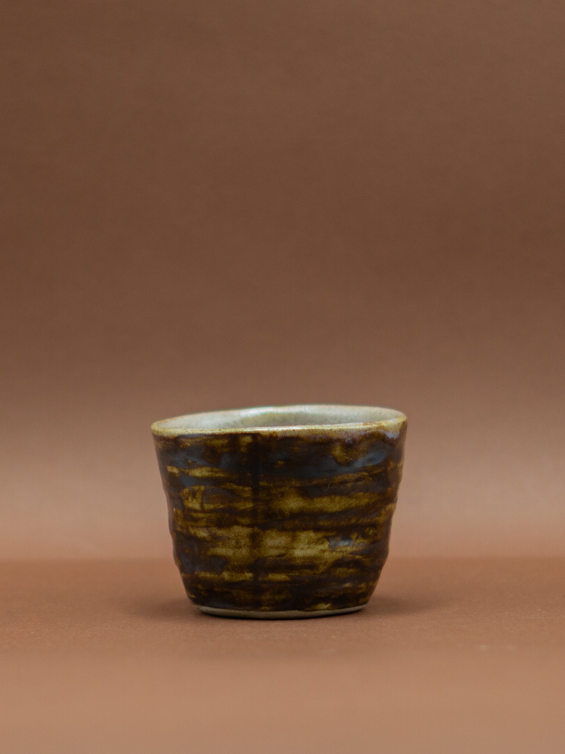 Taza espresso marron manchas- Pájaro Loco