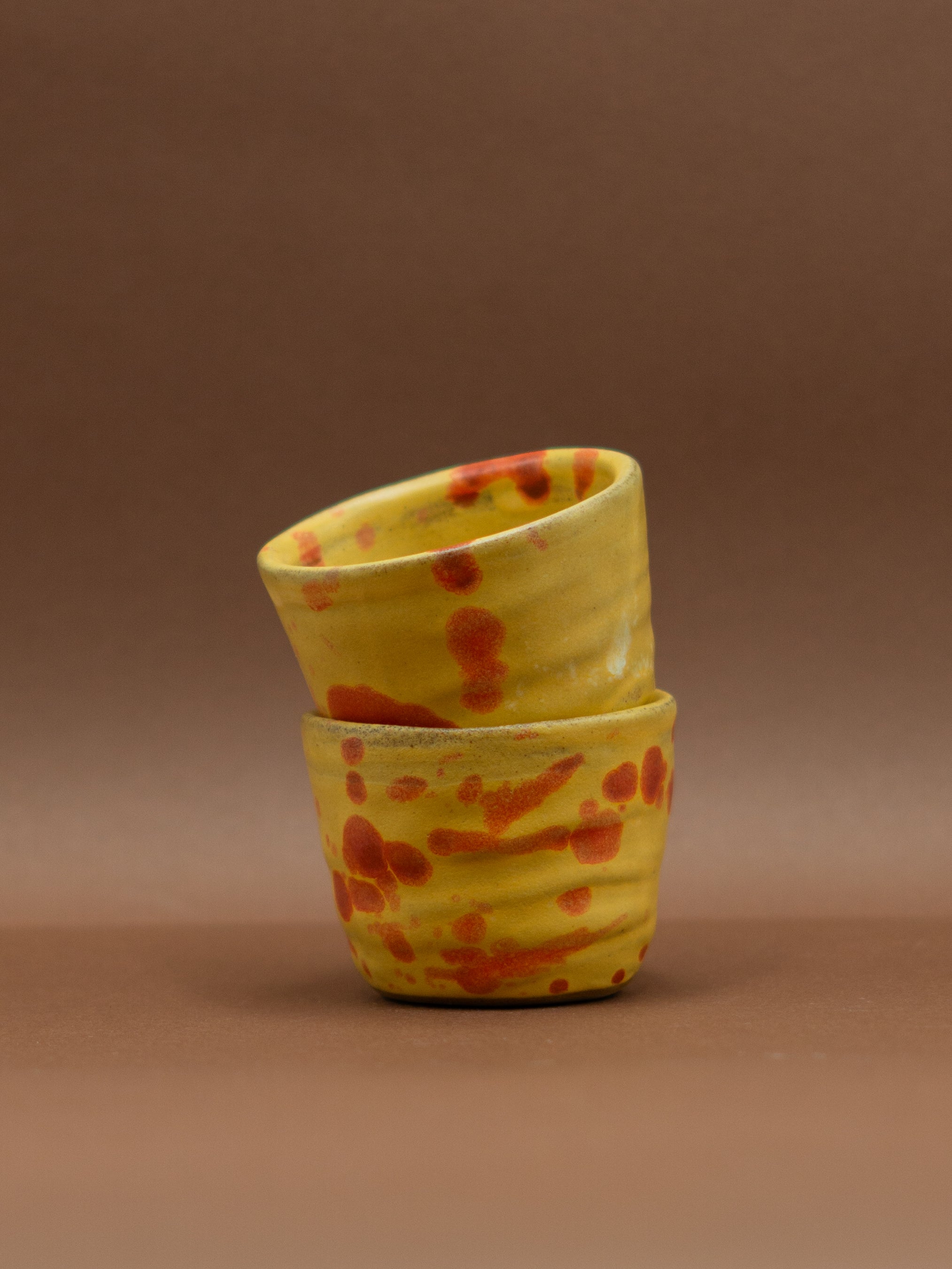 taza espresso amarilla pajaro loco